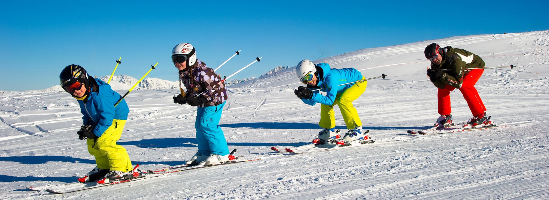 Familie Winter Skifahren